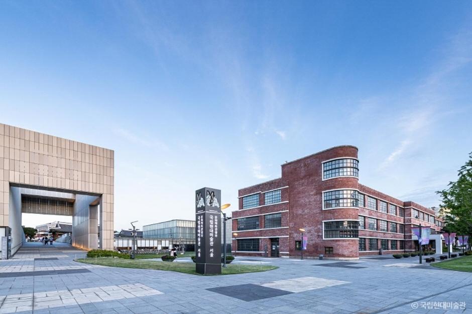 'Hanok Hanok' Boutique Stay Seoul - 2Min From Gyeongbokgung Palace Station Zewnętrze zdjęcie